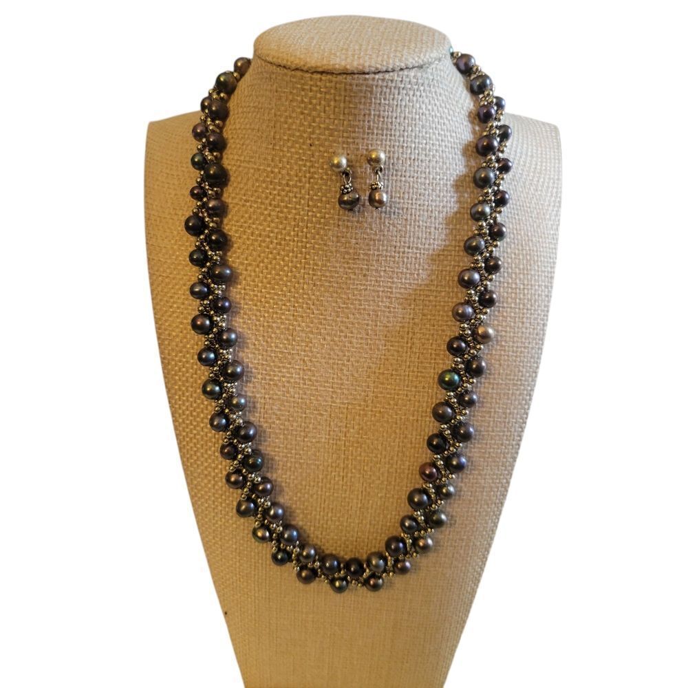 Elegant Pearl Necklace and Earring Set